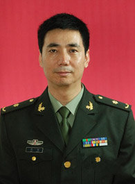 范明