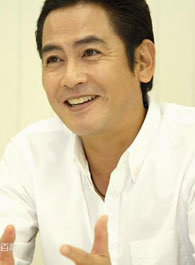 宅麻伸