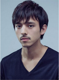 满岛真之介