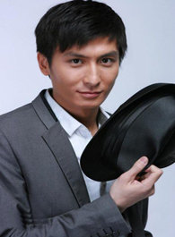 及晓龙