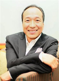 小日向文世